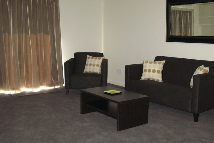 Room 8 of 19