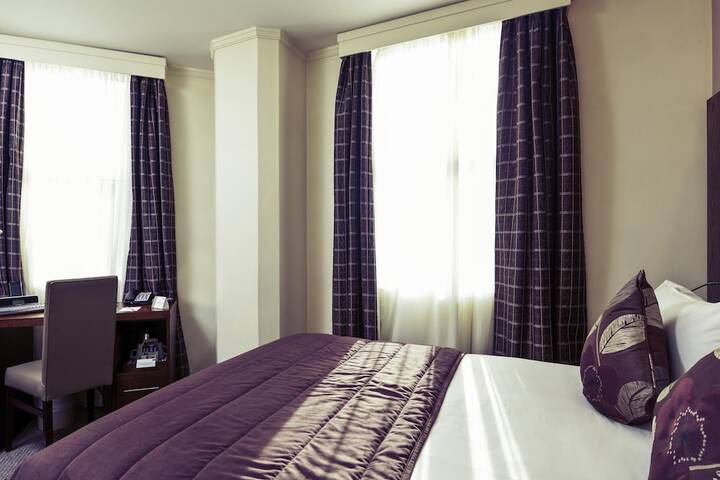 Room 20 of 105