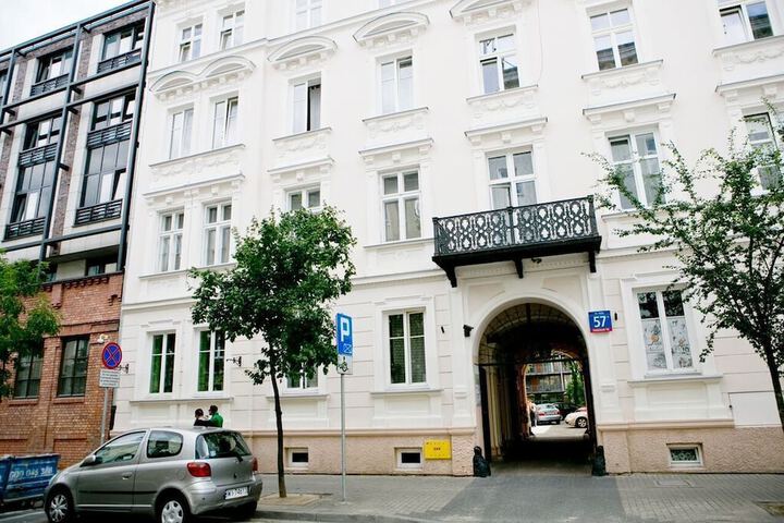 Hotel 2 of 49