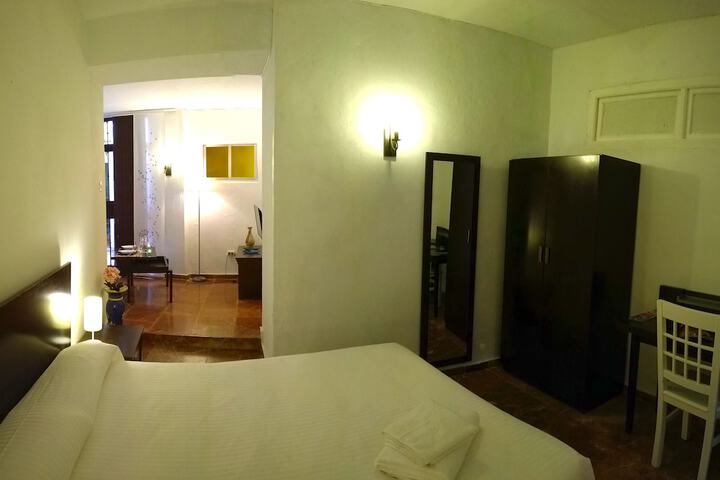 Room 7 of 62
