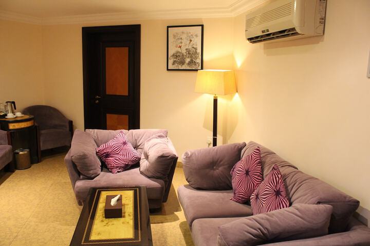 Room 33 of 57