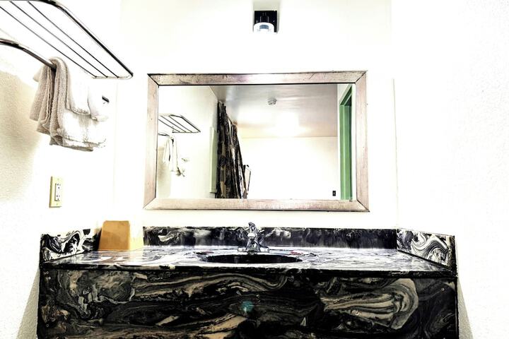 Room 3 of 9
