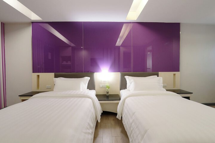 Room 3 of 36