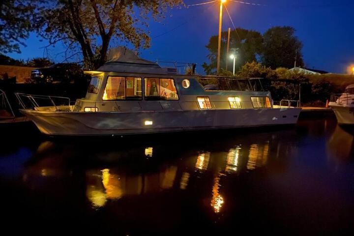 The Lily Pad Boatel Houseboat