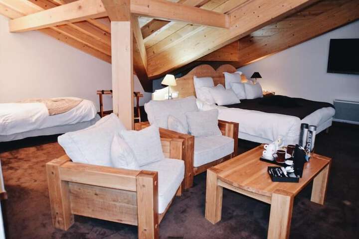 Room 7 of 30
