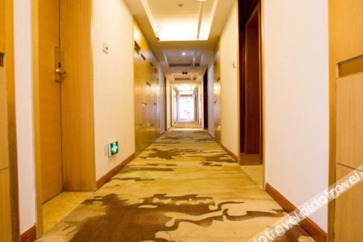 Hotel Interior 17 of 38
