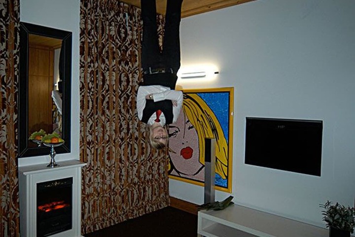 Room 26 of 39