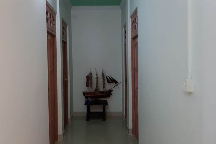 Ballroom/Hall 10 of 13