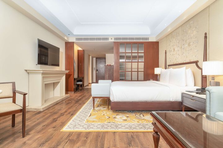 Room 14 of 191