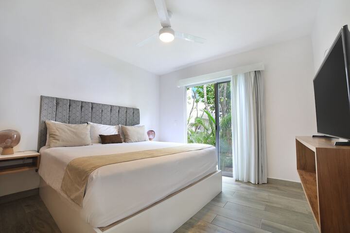 Room 3 of 21