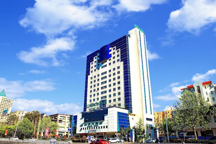 Hotel 47 of 48