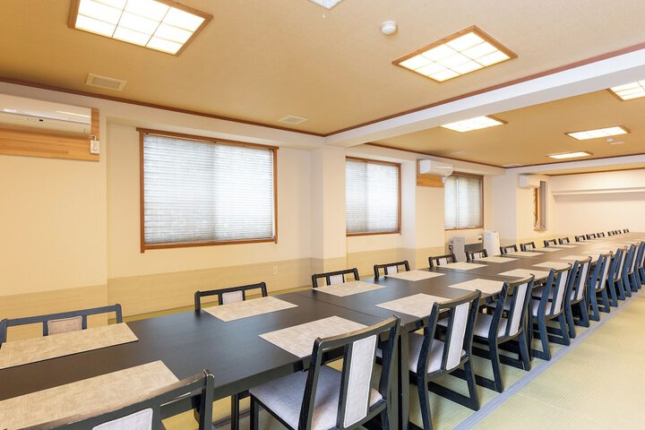 Ballroom/Hall 82 of 91