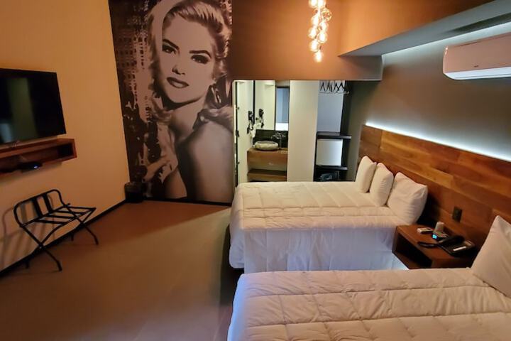 Room 12 of 45