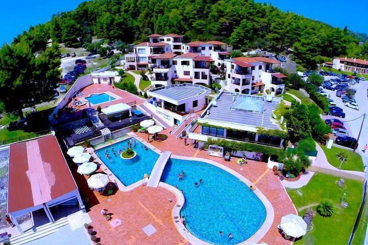 Pool Hotel