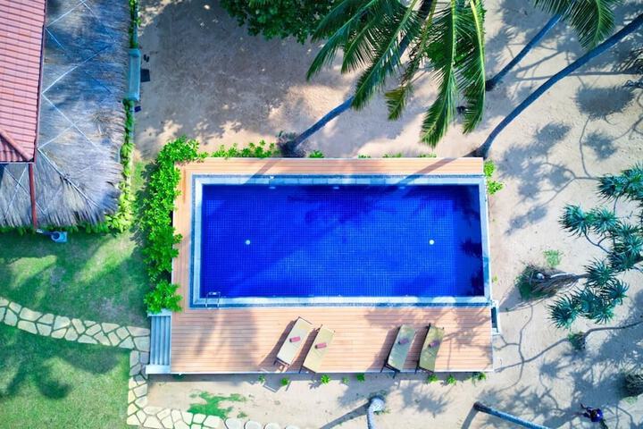 Pool 14 of 38