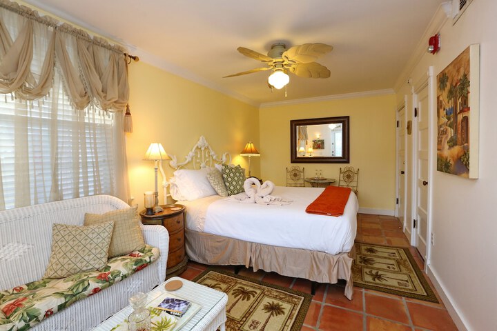 Room 21 of 51