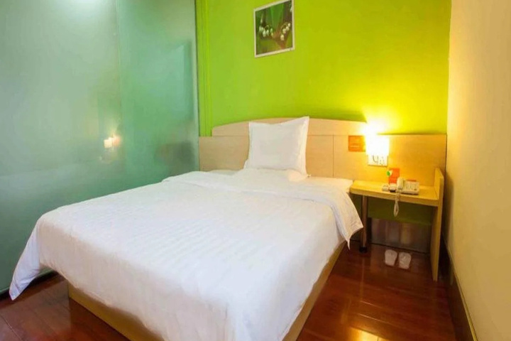7 Days Inn