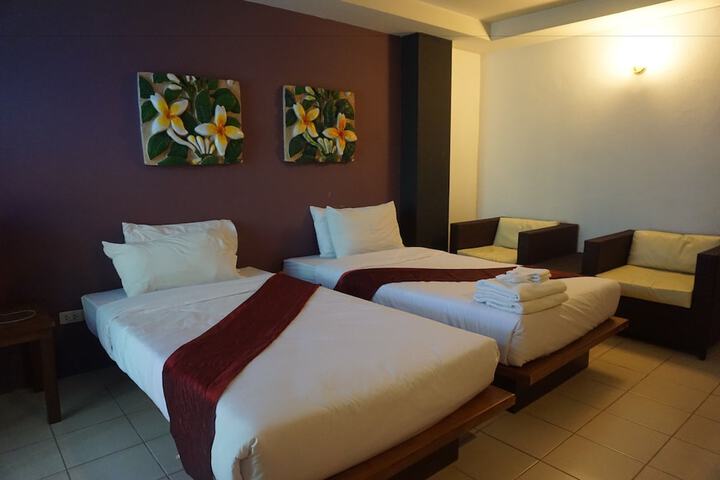 Room 8 of 47