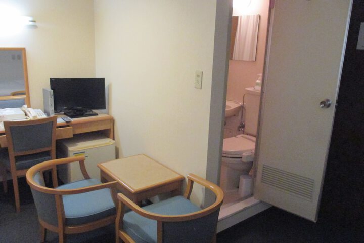 Room 7 of 47