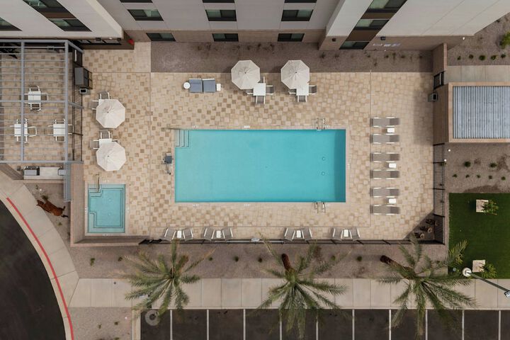 Pool 13 of 22
