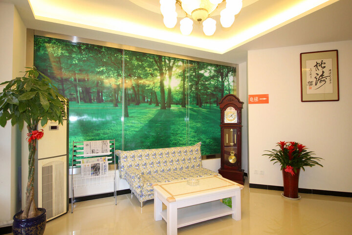 Hotel Interior 4 of 13