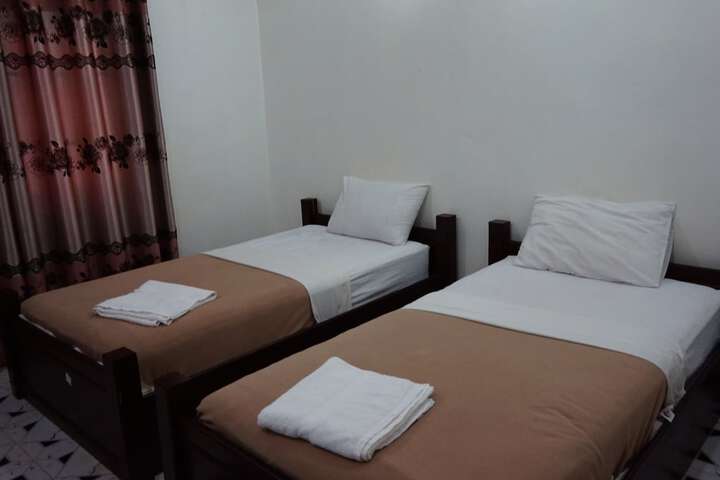 Room 6 of 23