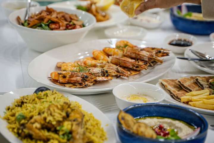 Dining 90 of 110