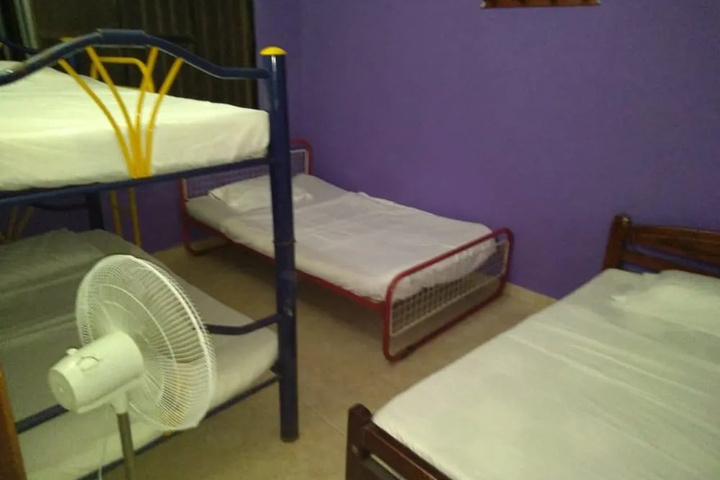 Room 6 of 14