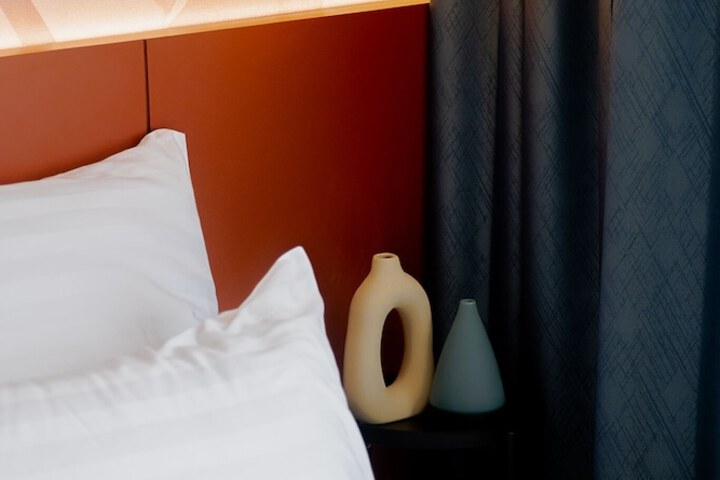 Room 15 of 47