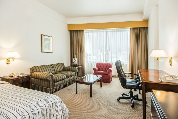 Room 5 of 31