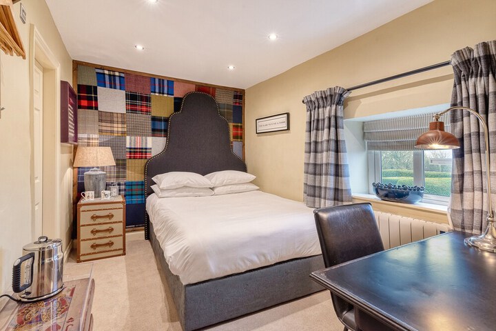 Room 3 of 29