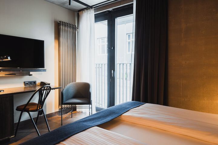Room 20 of 87