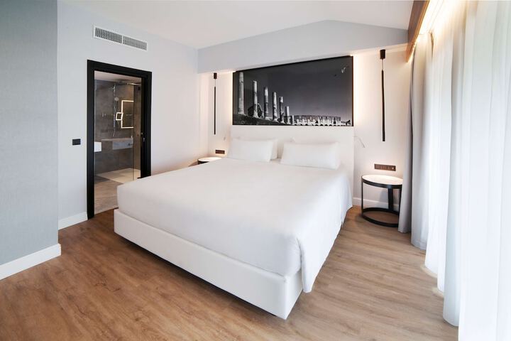 Room 37 of 175