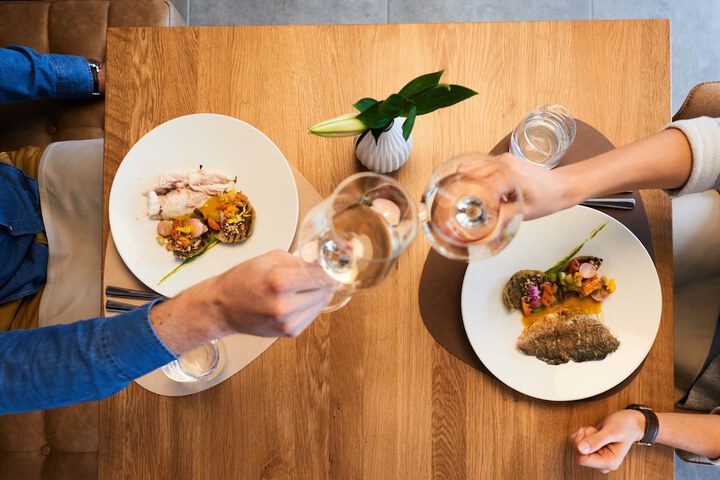 Dining 36 of 47