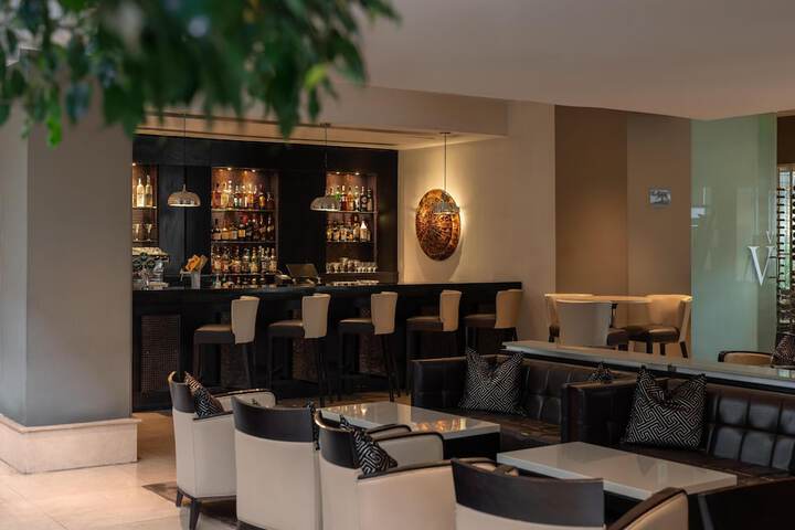 Lounge 160 of 201