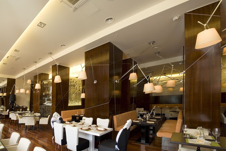 Dining Photos