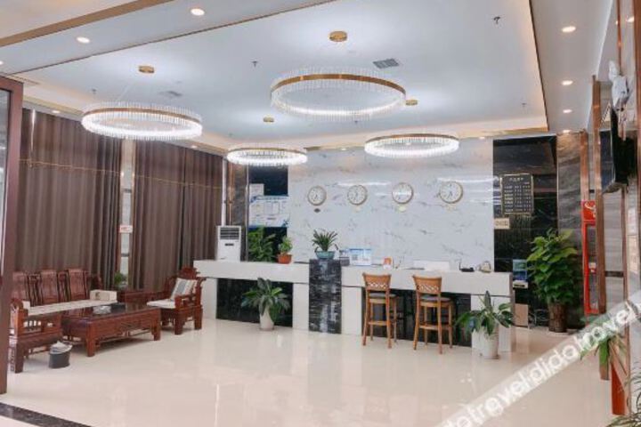 Hotel Interior 8 of 11