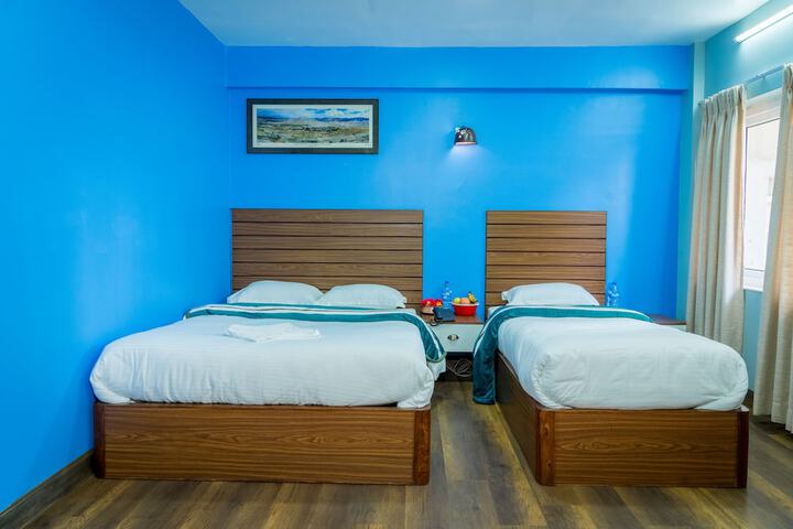 Room 10 of 42