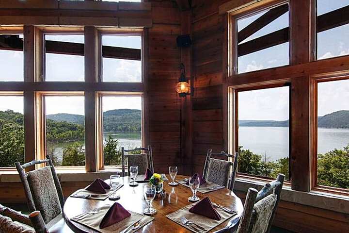 Dining 62 of 86