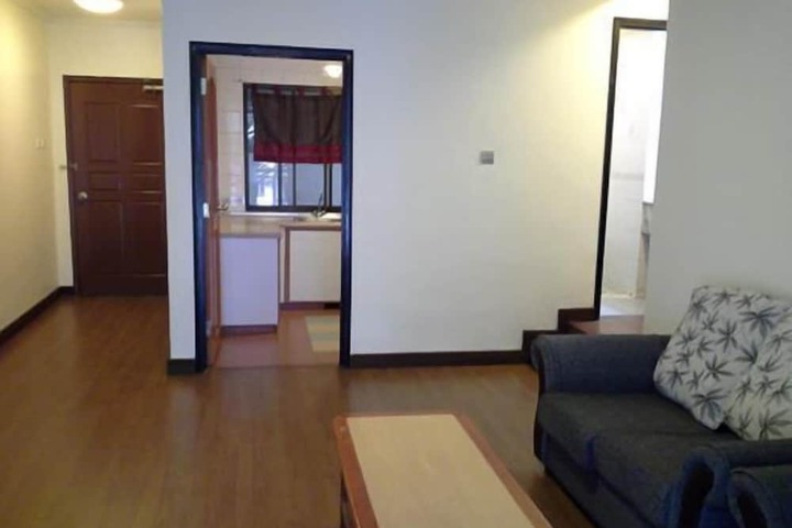 Room 3 of 20
