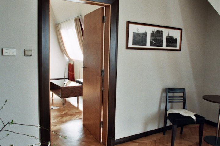 Room 38 of 95