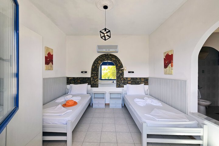 Room 3 of 22