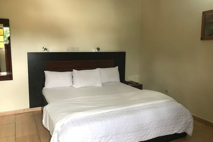 Room 8 of 26
