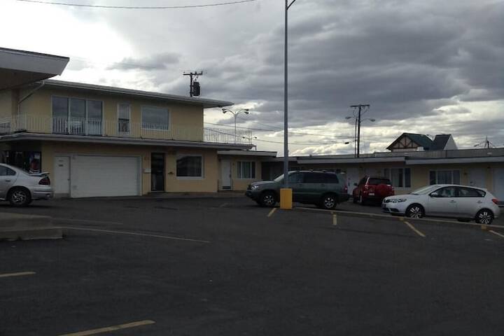 Property Grounds 38 of 47