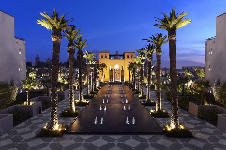 Hotel Exterior 118 of 123