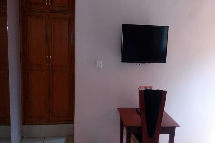 Room 5 of 5