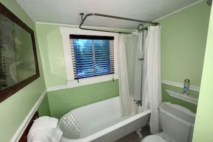 Room 34 of 78