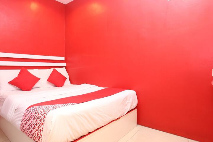 Room 9 of 23