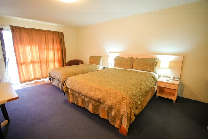 Room 12 of 60