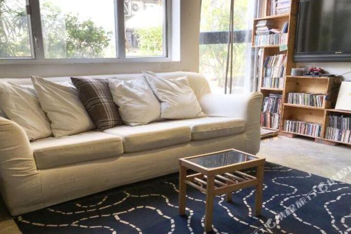 Airy Stay on Carnarvon